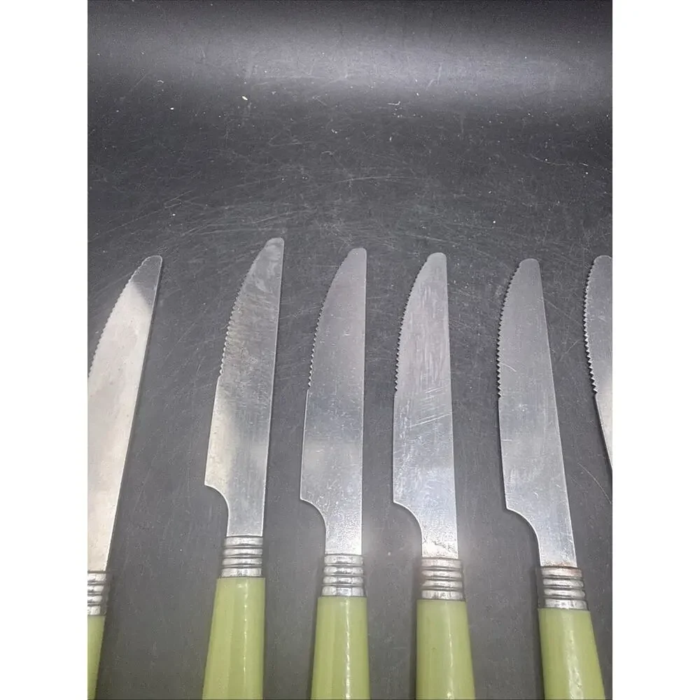 Avocado Green Stainless Serrated Knives Lot Of 6 Midcentury Modern MCM 8in